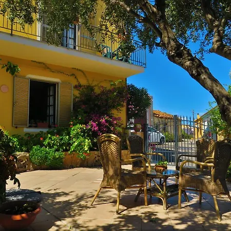 Couette-café Baia Turchese 3*