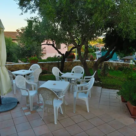 Couette-café Baia Turchese 3*